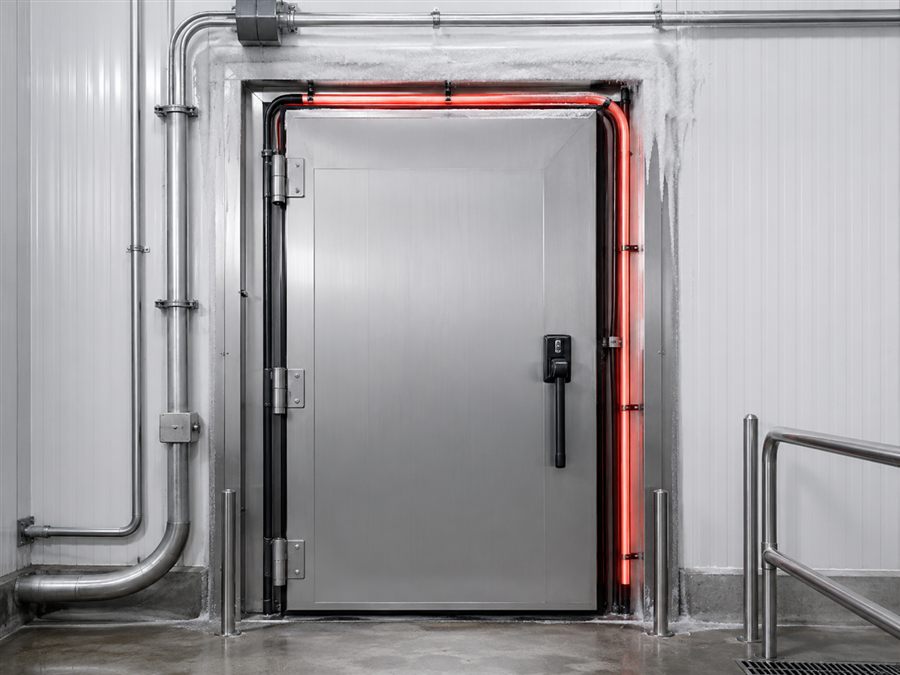 Como calcular a resistência para uma porta frigorífica